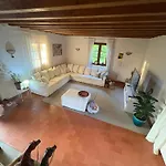 Michelis De Matrice Villa *